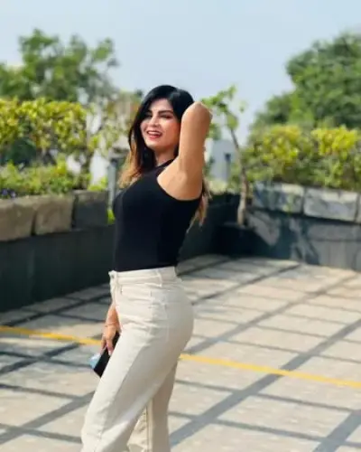 Call Girls Madhogarh Cash On Delivery